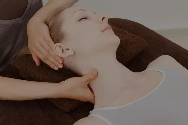 Experienced osteopath providing treatment
